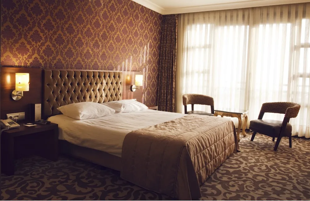 Deluxe Tek Büyük Yataklı Oda, Bahçe Manzaralı