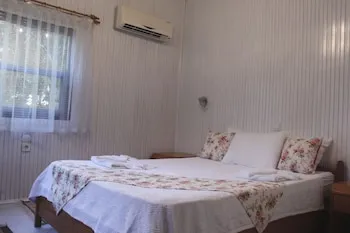 Esralina Pension