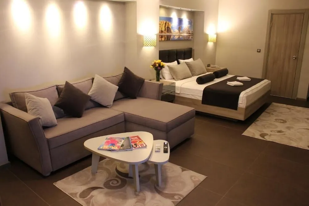 Deluxe Tek Büyük Yataklı Oda