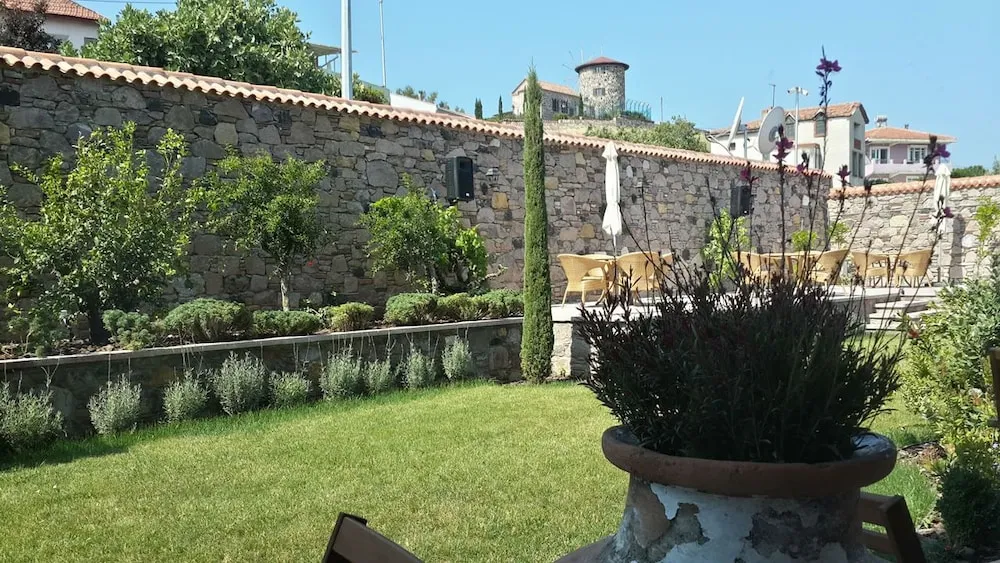 İki Ayrı Yataklı Oda, Bahçe Manzaralı