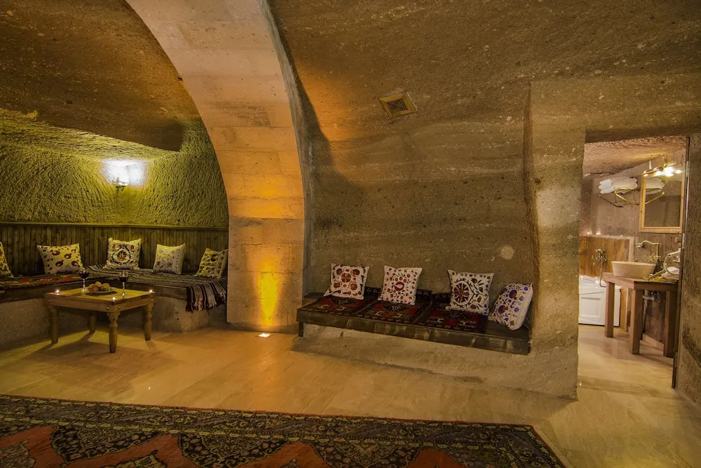 Deluxe Oda (Cave )