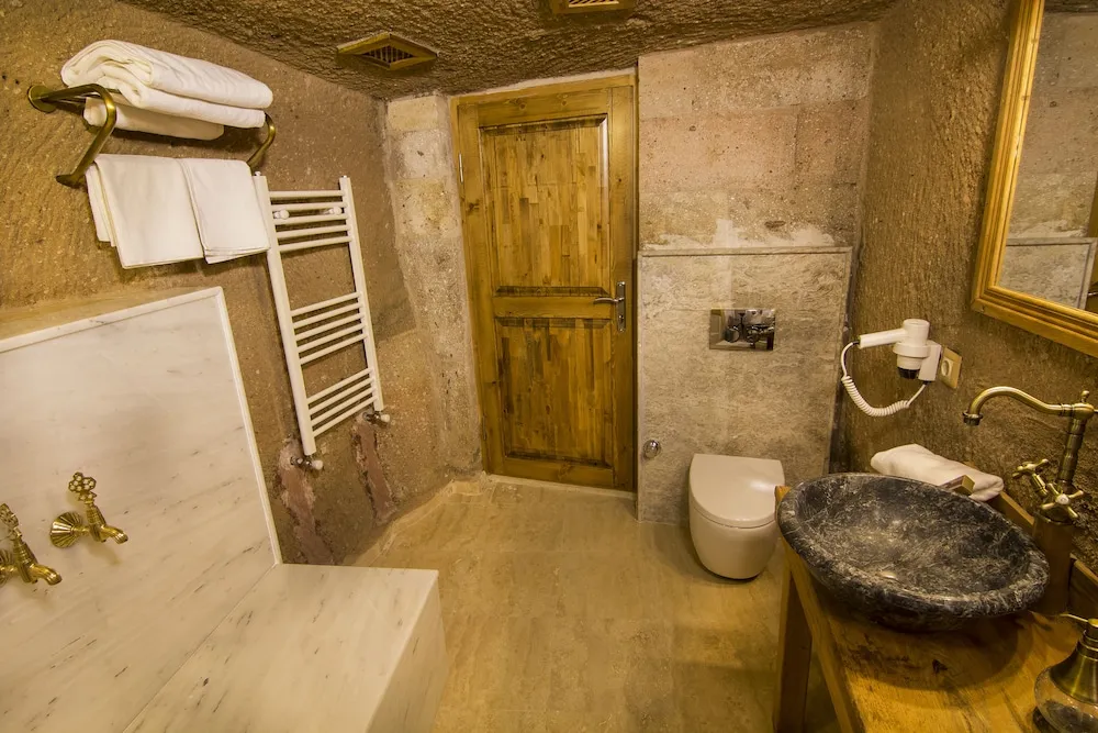 Standard Twin Cave Room