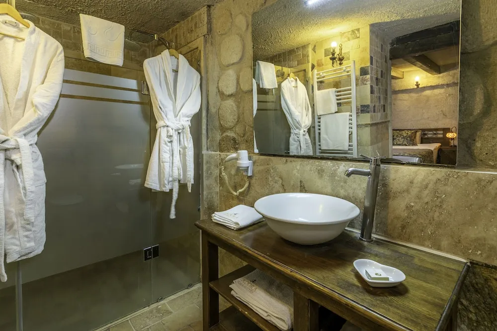 Deluxe Üç Kişilik Oda