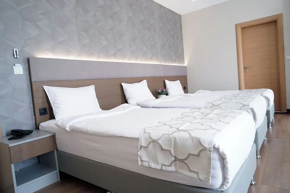 Deluxe Üç Kişilik Oda