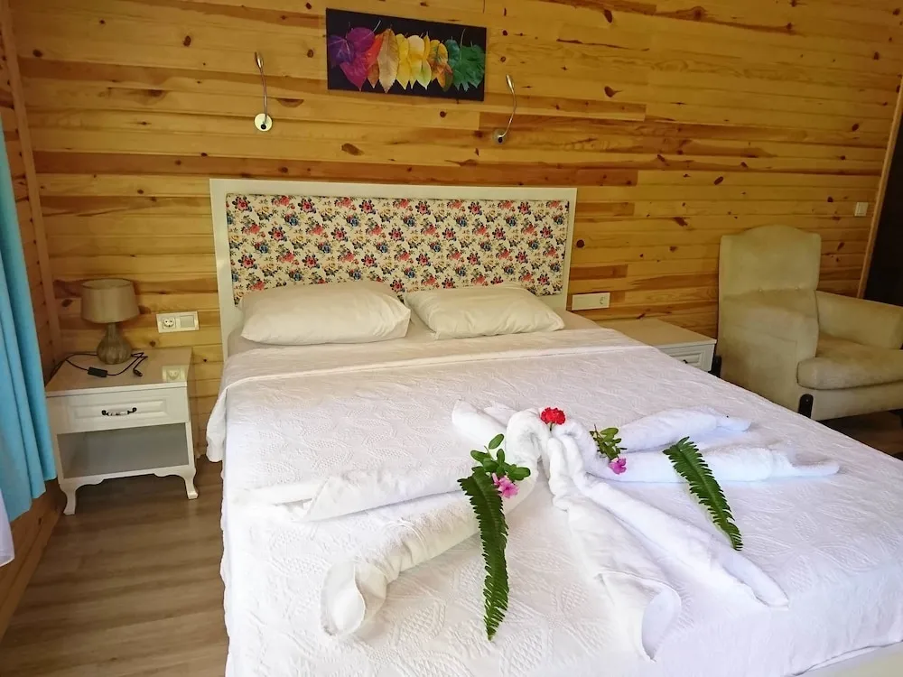 Deluxe Bungalov, 1 Yatak Odası, Bahçe Manzaralı, Bahçeli