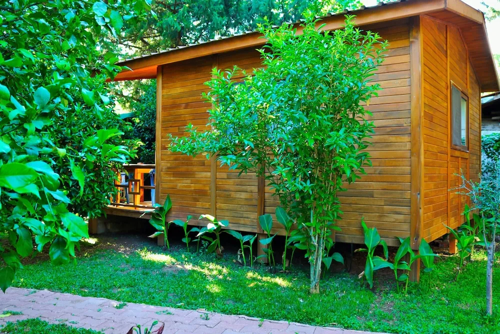 Deluxe Bungalov, 1 Yatak Odası, Bahçe Manzaralı, Bahçeli