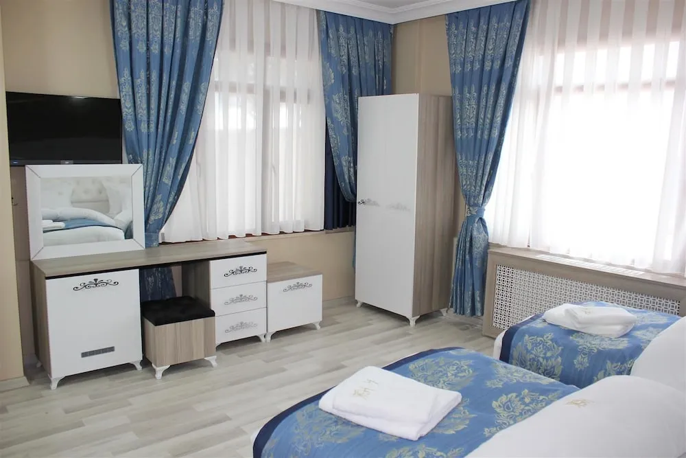Standard Tek Büyük veya İki Ayrı Yataklı Oda, Deniz Manzaralı