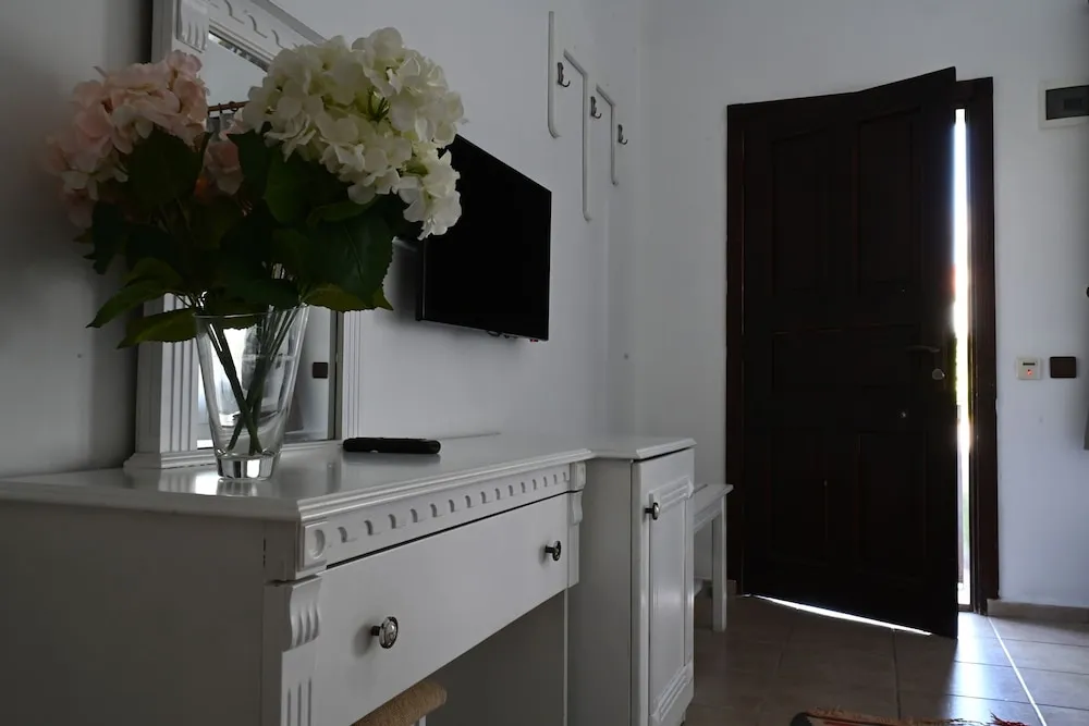 Deluxe Oda, 1 Çift Kişilik Yatak, Balkon/Veranda, Bahçe Manzaralı