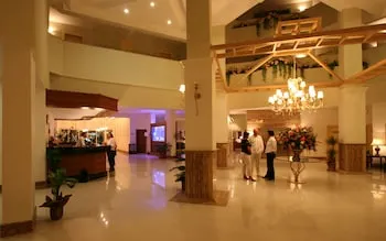 Febeach Hotel - Her Şey Dâhil