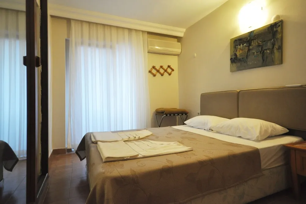 Oda, Balkon, Deniz Manzaralı