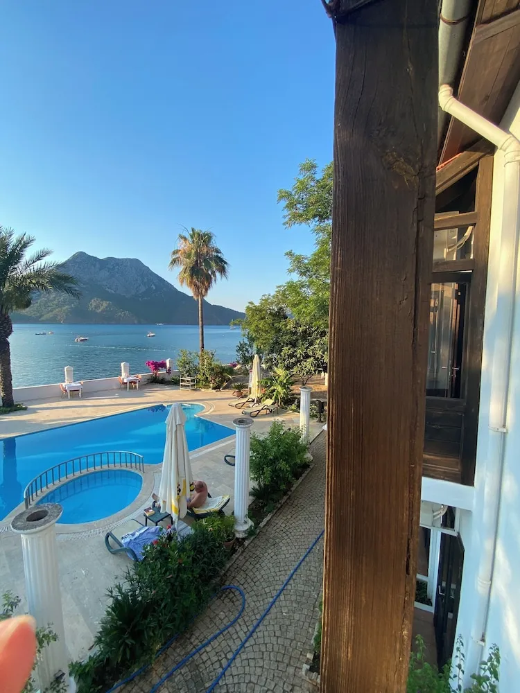 Oda, Balkon, Deniz Manzaralı