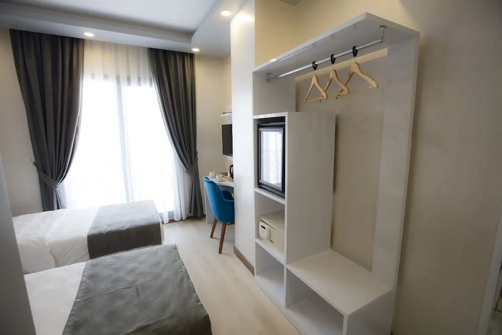 Deluxe Tek Büyük veya İki Ayrı Yataklı Oda, Şehir Manzaralı