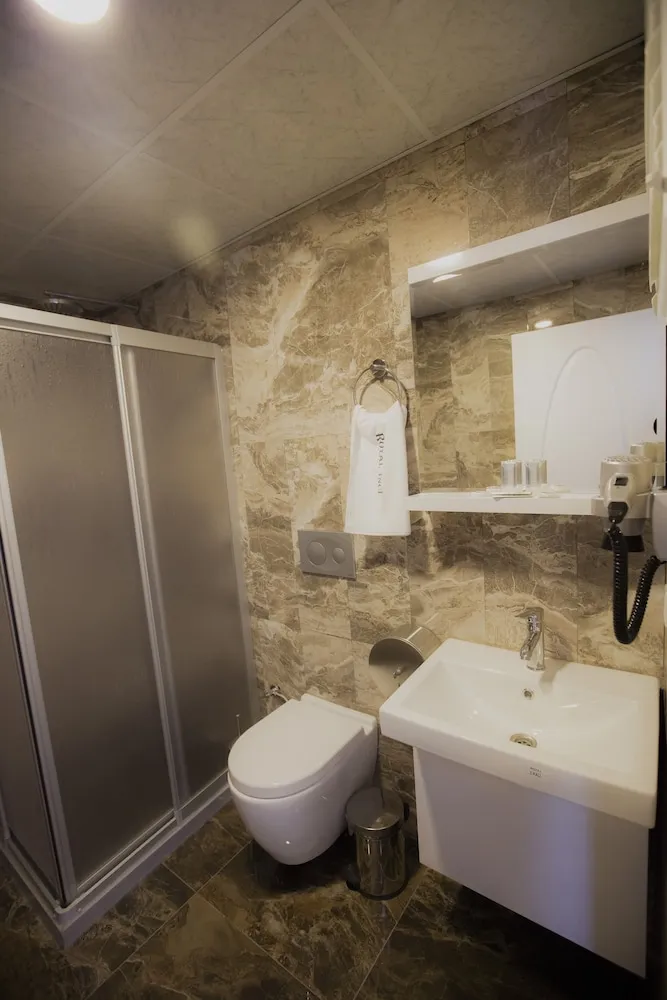 Deluxe Üç Kişilik Oda, Sigara İçilmez, Şehir Manzaralı