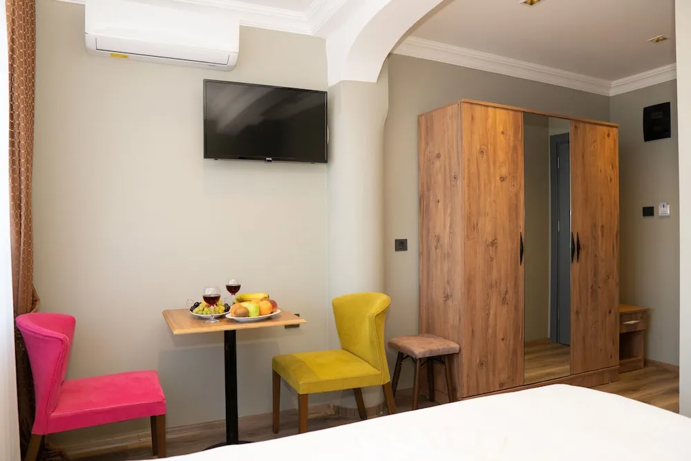 Basic Tek Büyük veya İki Ayrı Yataklı Oda, Deniz Manzaralı