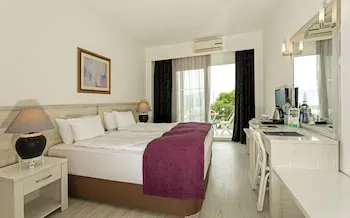 Charm Beach Hotel - All Inclusive