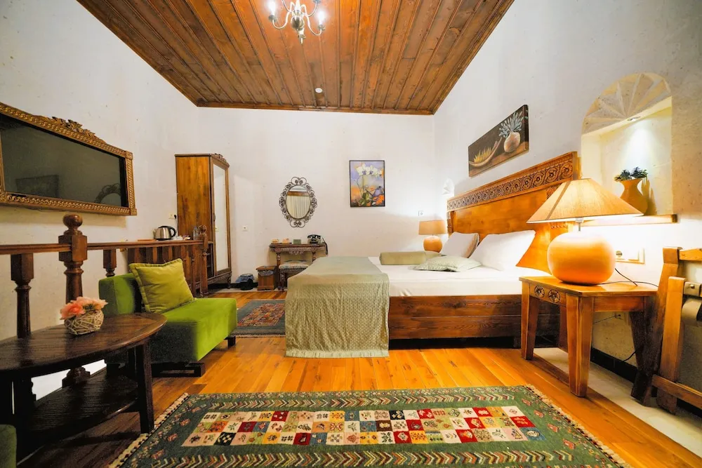 Deluxe Tek Büyük Yataklı Oda