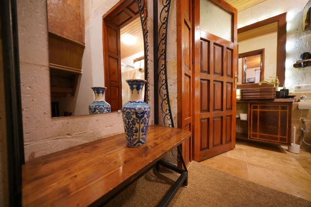 Classic Tek Büyük Yataklı Oda