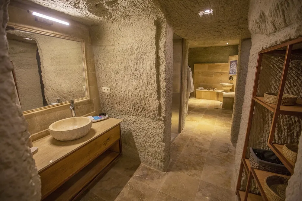Royal Süit, Sauna (cave)