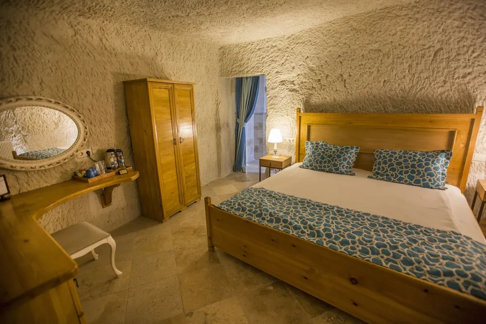 Garden Cave Suite with Spa