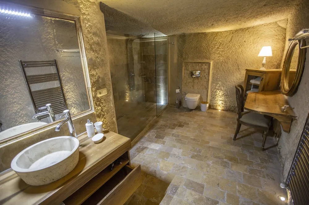 Honeymoon Süit (Cave)