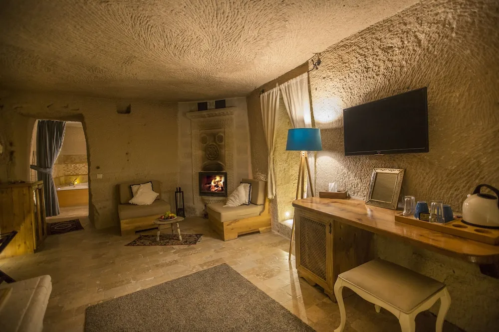 Presidential Cave Suite