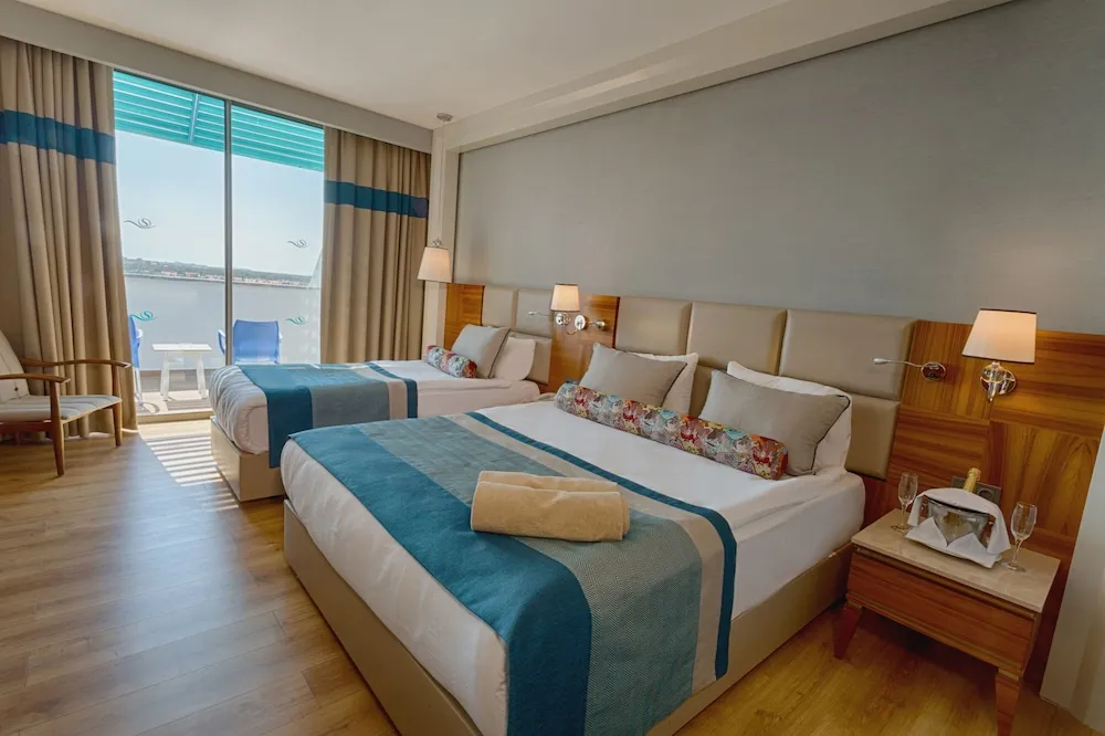 Standard Side Sea View Single Room