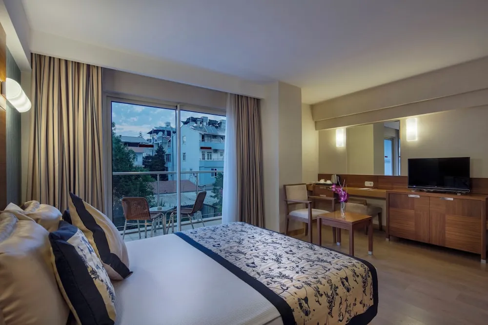 Standard Room Land View