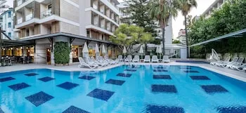 Trendy Side Beach (Adults Only, 16+)