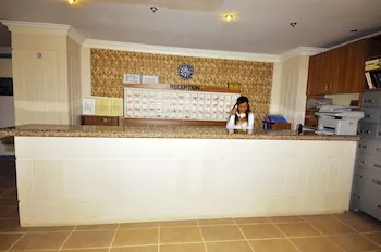 Golden Star Otel