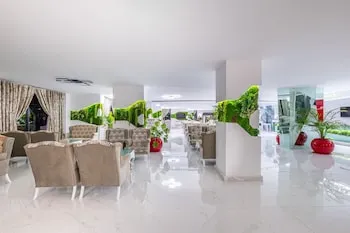 Senza Grand Santana Hotel