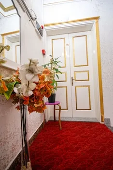 Alhambra Apart Hotel