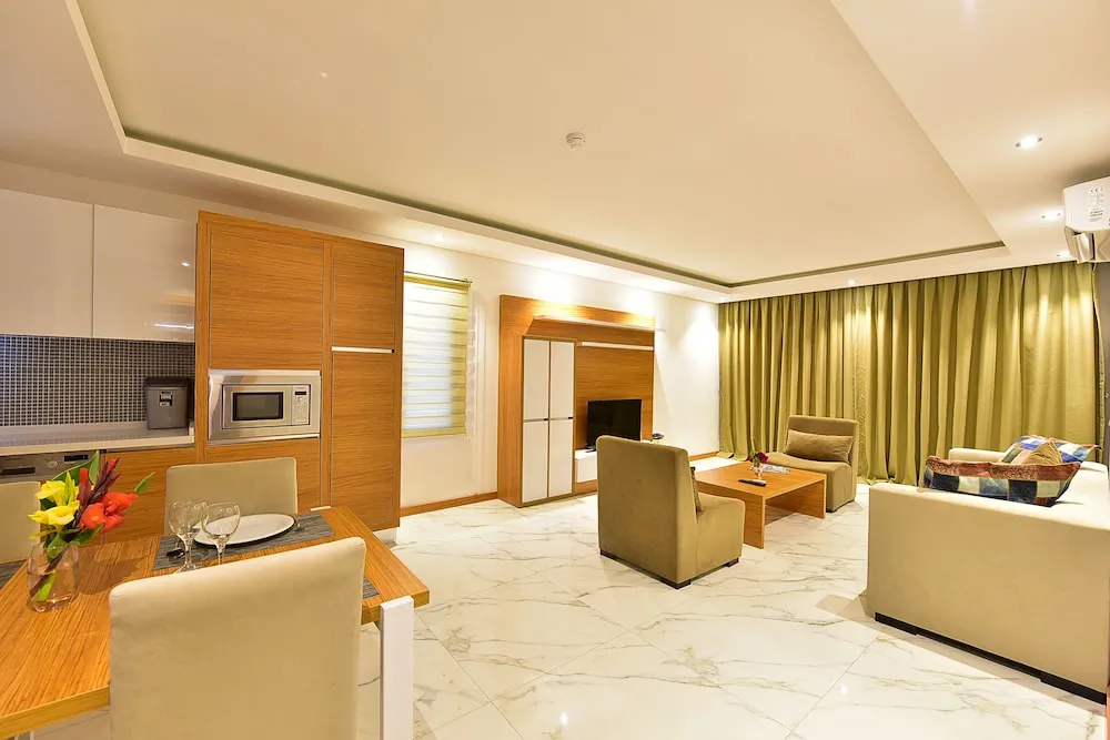 One bedroom Apartment Pool or Garden View