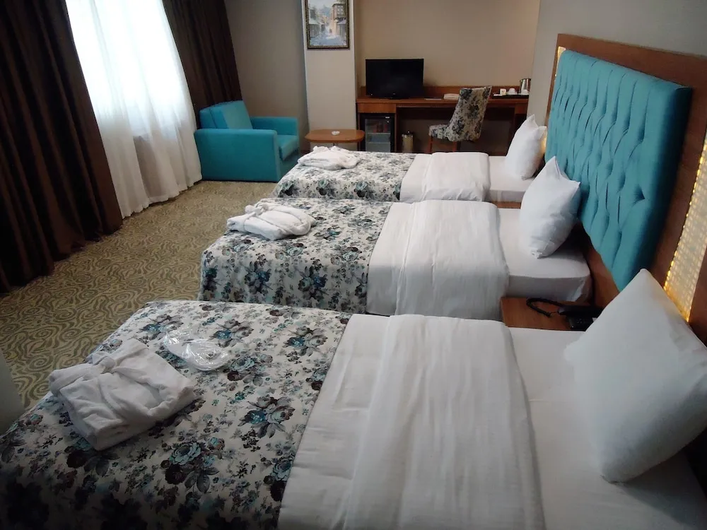 Standard Üç Kişilik Oda, 1 Yatak Odası, Sigara İçilmez, Şehir Manzaralı