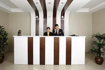 Golden Lounge Hotel