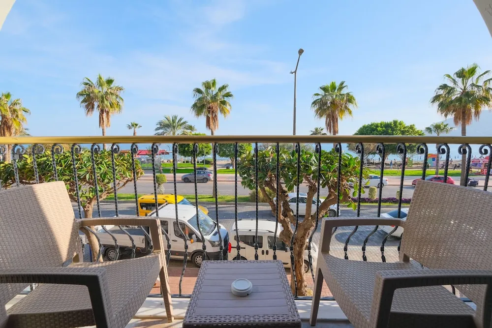 Honeymoon Tek Büyük Yataklı Oda, Deniz Manzaralı, Denize Sıfır