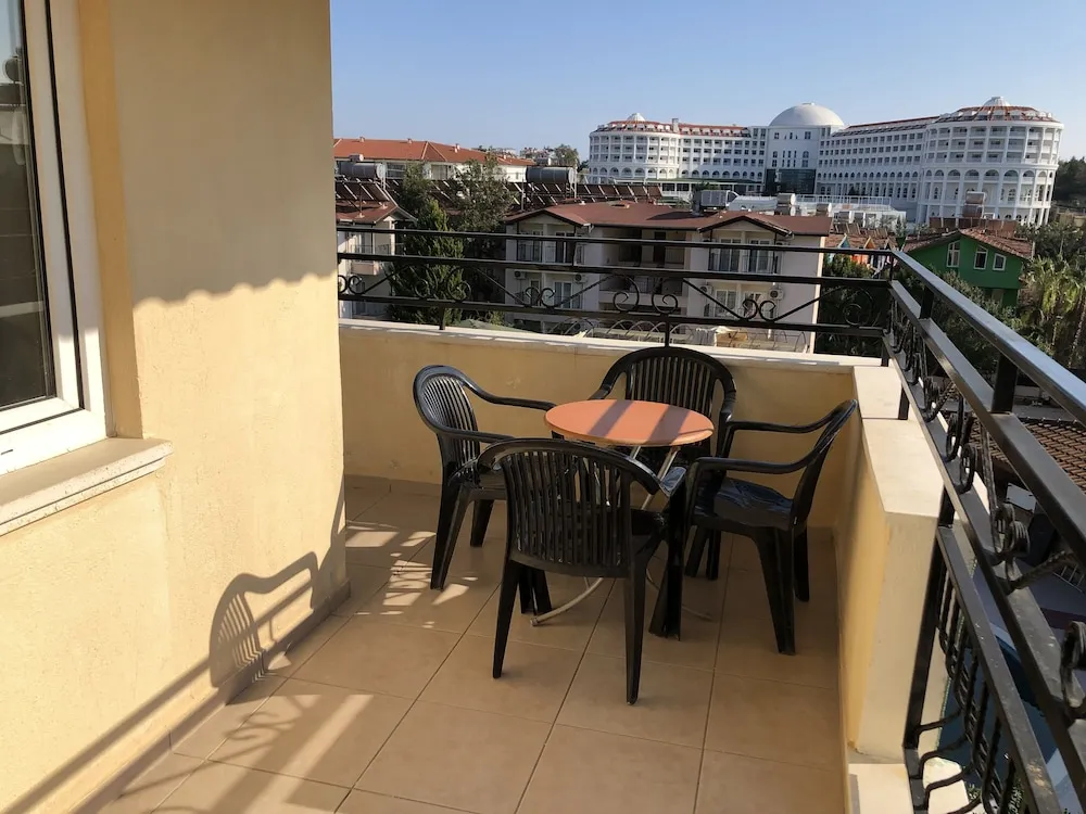 Standard Apart Daire, 1 Yatak Odası, Mutfak, Bahçe Manzaralı