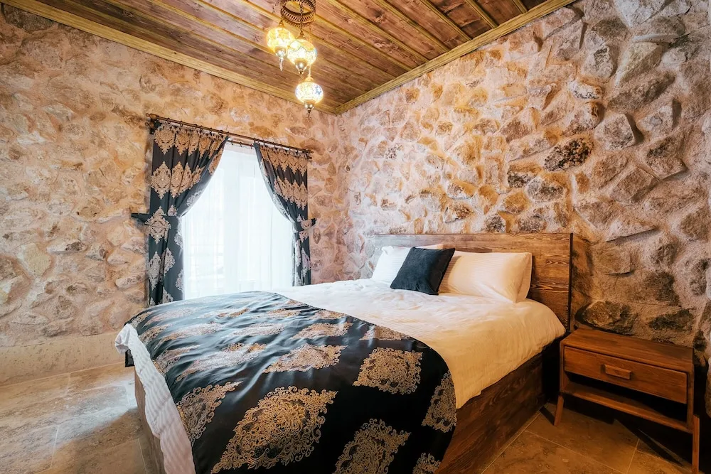 Üç Kişilik Oda, Balkon