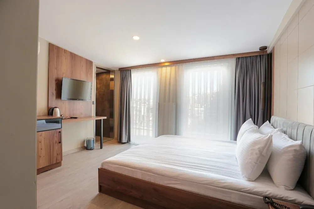 Superior Oda, Balkon, Şehir Manzaralı