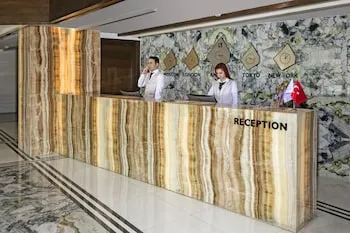 B Business Hotel & Spa