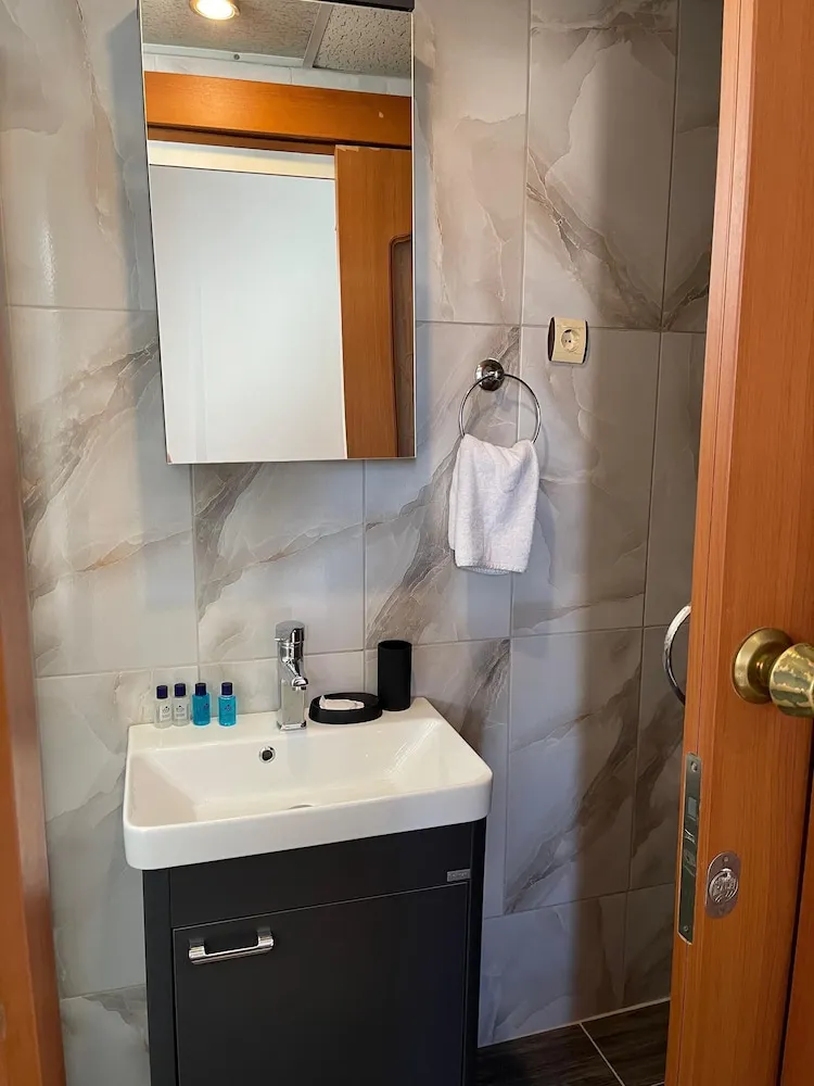 Standard Tek Büyük veya İki Ayrı Yataklı Oda