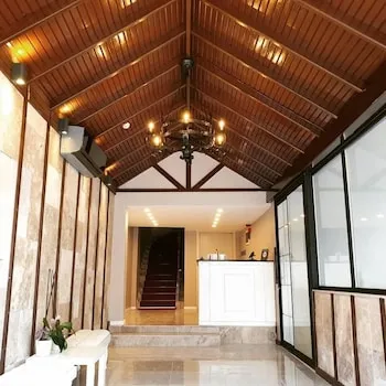 Menendi Otel