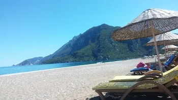 Murathan Konakları