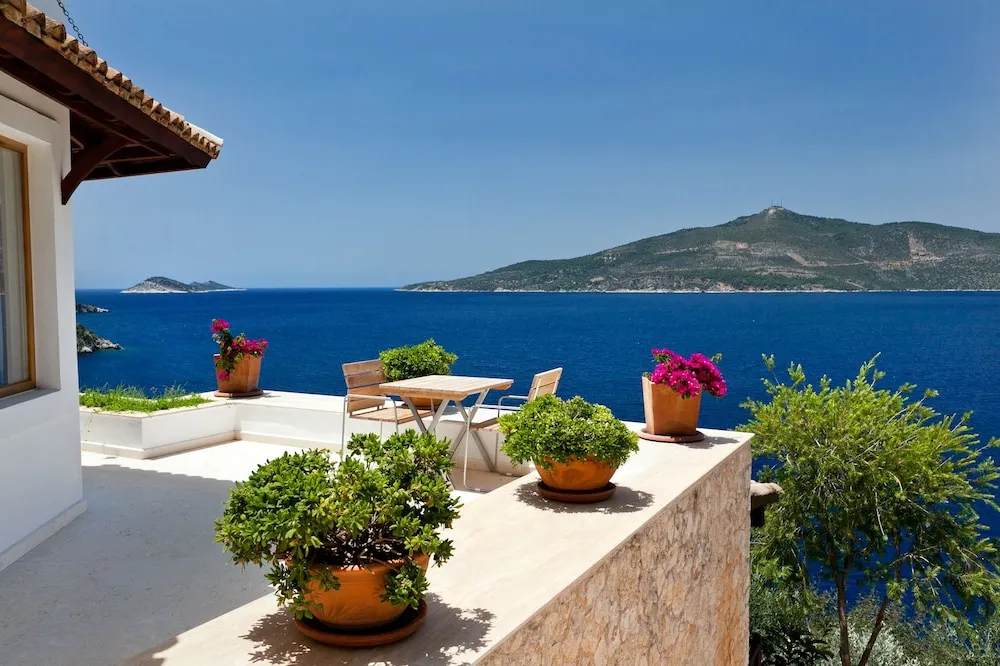Deluxe Tek Büyük Yataklı Oda, Balkon, Deniz Manzaralı