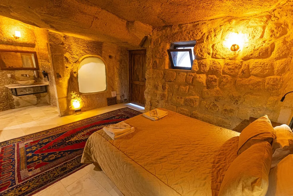 Comfort Tek Büyük Yataklı Oda