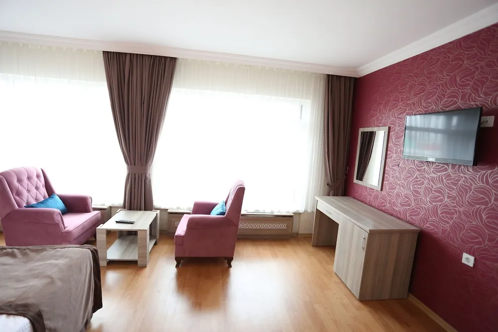 Deluxe Üç Kişilik Oda