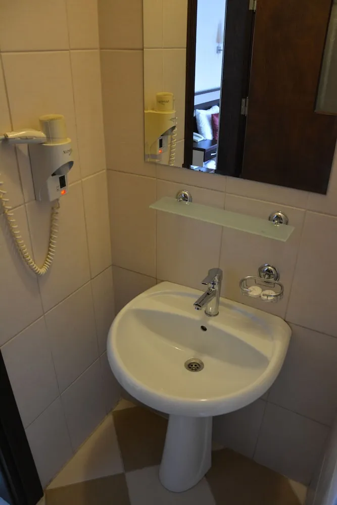 Standard Tek Büyük veya İki Ayrı Yataklı Oda, Balkon