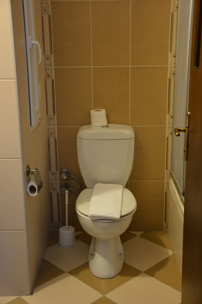 Standard Tek Büyük veya İki Ayrı Yataklı Oda, Balkon