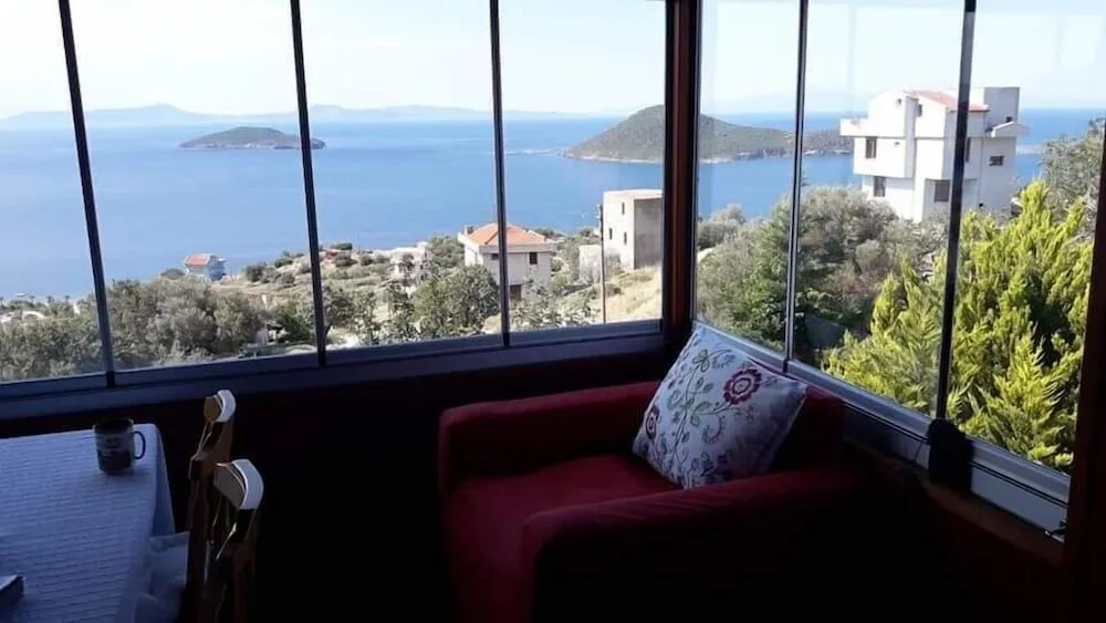 Büyük Yataklı Tek Kişilik Oda