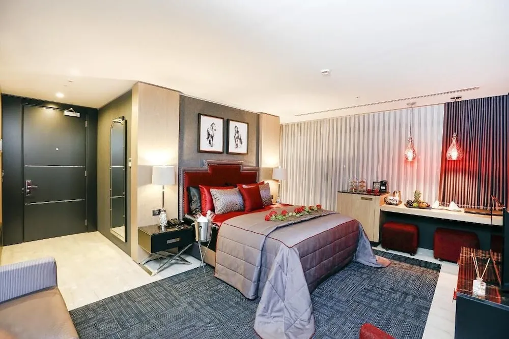 Diamond Deluxe Suite