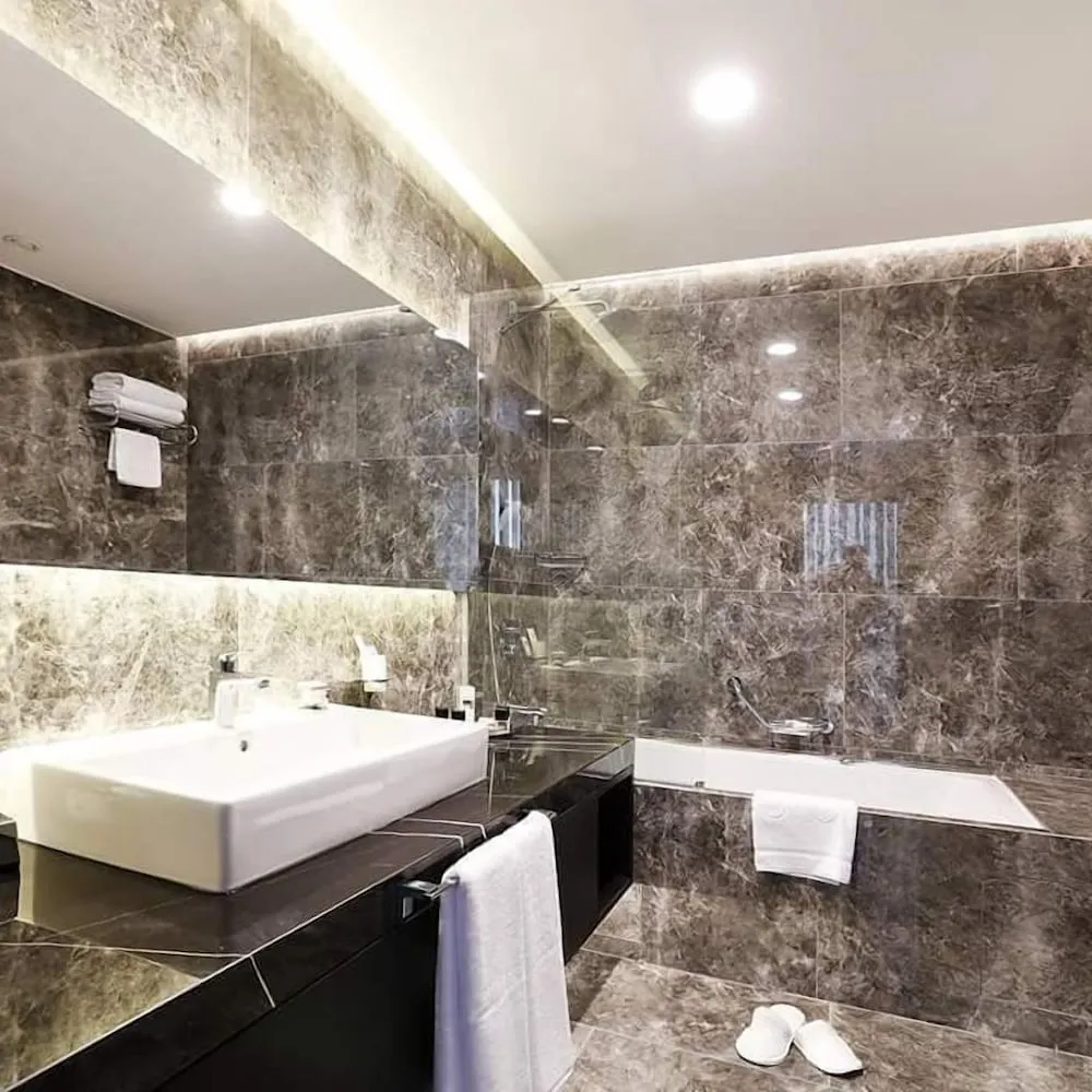 Diamond Deluxe Suite
